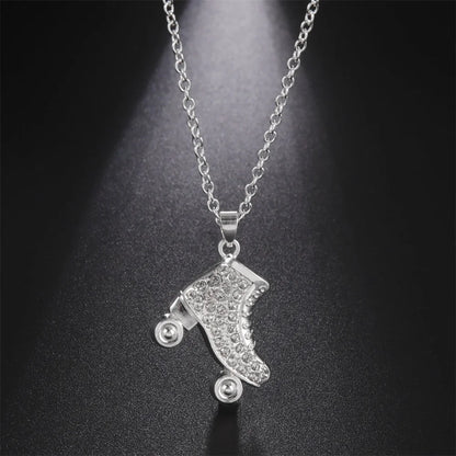 PINGENTE DE PATINS QUAD ( 1 ) GELO , LUXURY WHITE CRYSTAL SPORTS PENDANT NECKLACES- ZIRCÔNIA